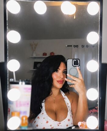 Full leaked Adriannaledesma private photo
