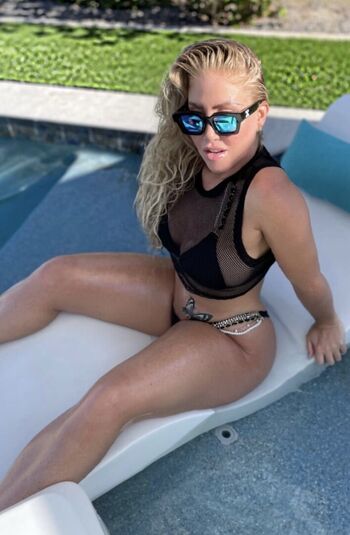 Full leaked Adrielle private photo