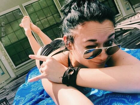 Full leaked Adrienne cowan private photo