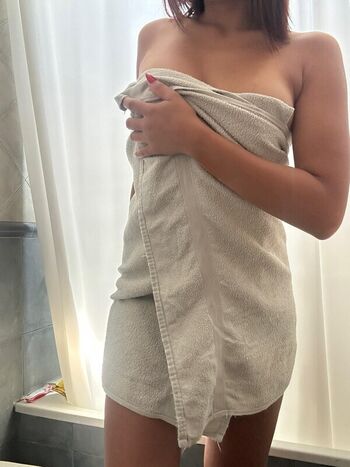 Full leaked Adventurousswifey private photo