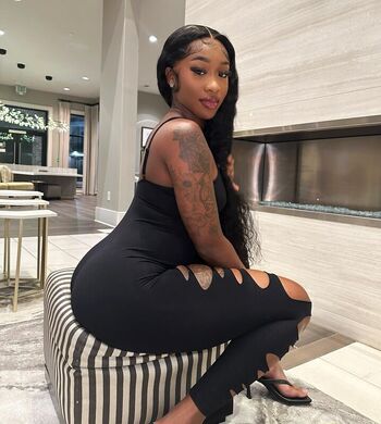 Full leaked African booty meat page private photo