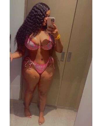Full leaked Afrolatina private photo
