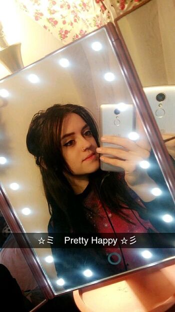 Full leaked Ahoyhailey private photo