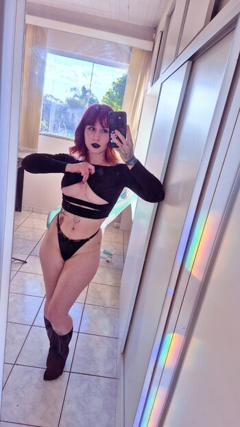 Full leaked Ahrya private photo