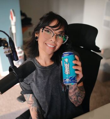 Full leaked Aileensenpaireacts private photo