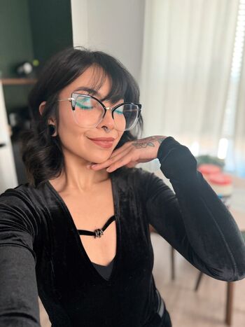 Full leaked Aileensenpaireacts private photo