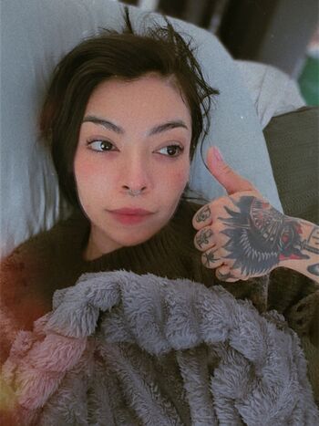 Full leaked Aileensenpaireacts private photo