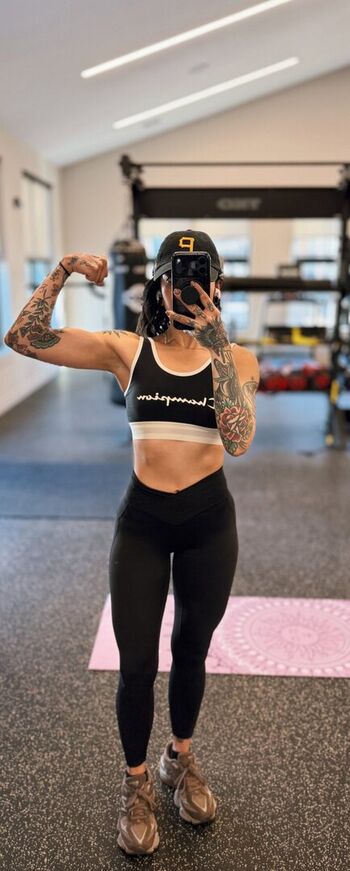 Full leaked Aileensenpaireacts private photo