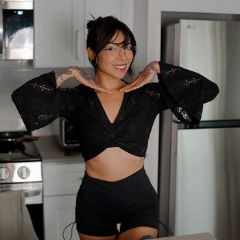 Full leaked Aileensenpaireacts private photo