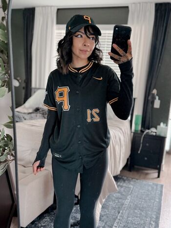 Full leaked Aileensenpaireacts private photo