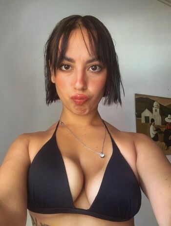 Full leaked Aili private photo