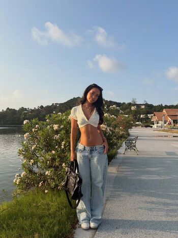Full leaked Aimeejaihall page private photo