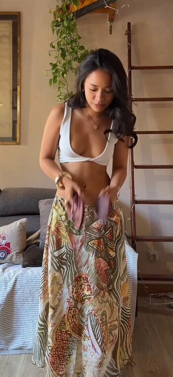 Full leaked Aimeejaihall page private photo