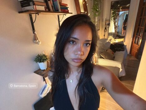 Full leaked Aimeejaihall page private photo