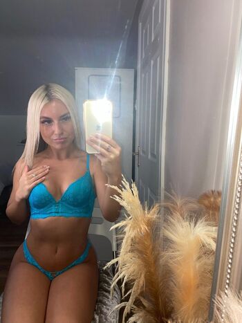 Full leaked Aimeeleitch private photo