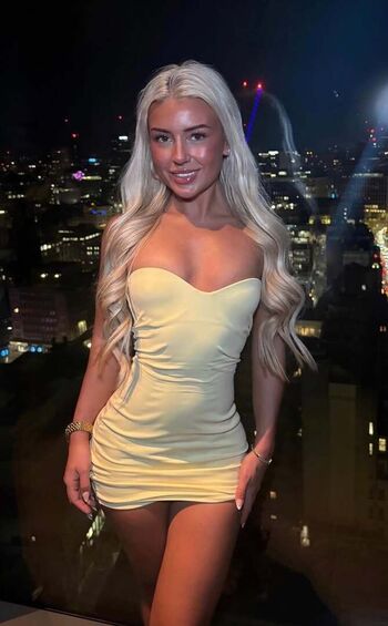 Full leaked Aimeeleitch private photo