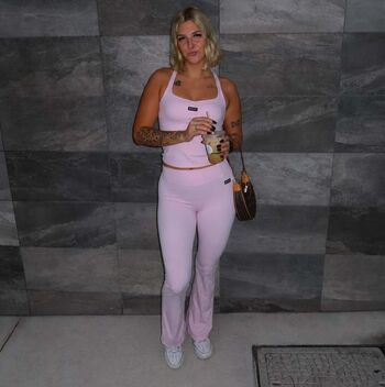 Full leaked Aimeelouisex private photo