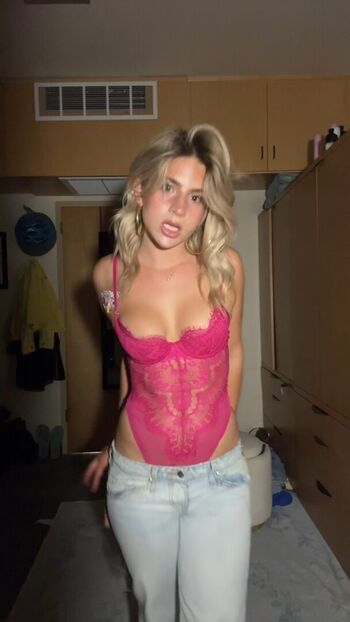 Full leaked Ainsley rolstad private photo