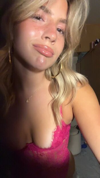 Full leaked Ainsley rolstad private photo