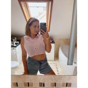 Full leaked Aisling norman private photo