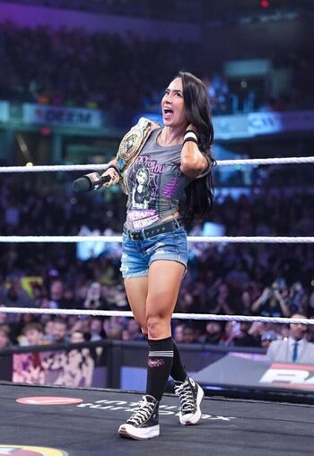 Full leaked Aj lee page private photo