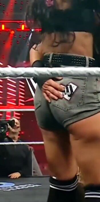 Full leaked Aj lee page private photo