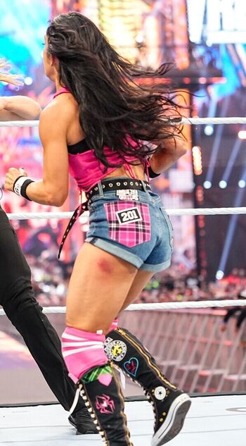 Full leaked Aj lee private photo
