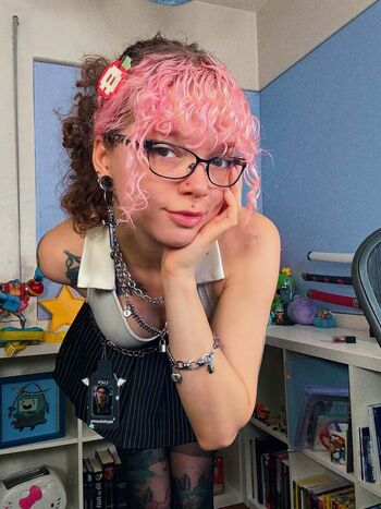 Full leaked Aka dirtysoy private photo