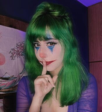 Full leaked Akemiangel page private photo