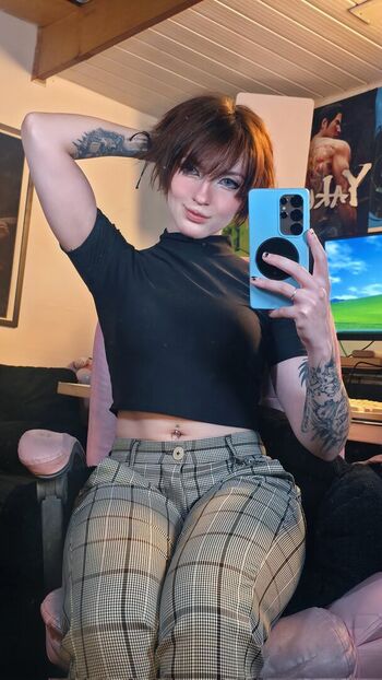 Full leaked Akemy sama page private photo