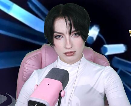 Full leaked Akemy sama private photo