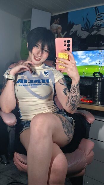 Full leaked Akemy sama page private photo
