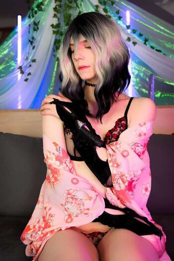 Full leaked Akiirablush page private photo
