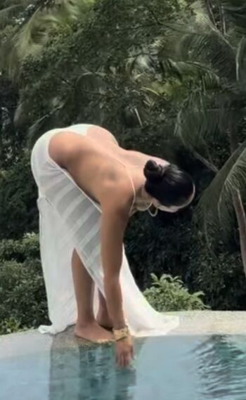 Full leaked Akirayass page private photo