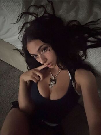Full leaked Akirya page private photo