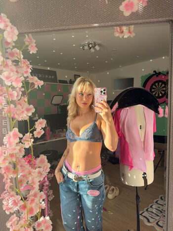 Full leaked Akkcess private photo