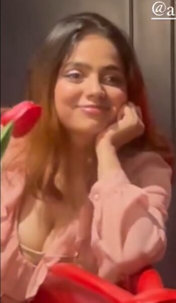 Full leaked Akriti bajpai private photo