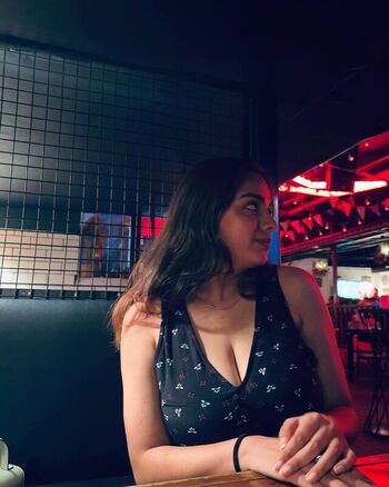 Full leaked Akriti bajpai private photo