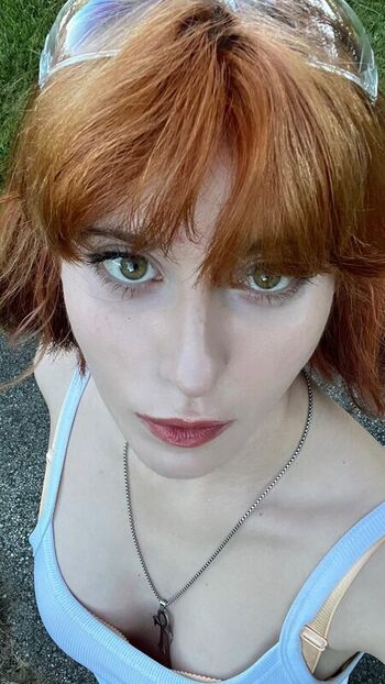 Full leaked Akutles  page private photo