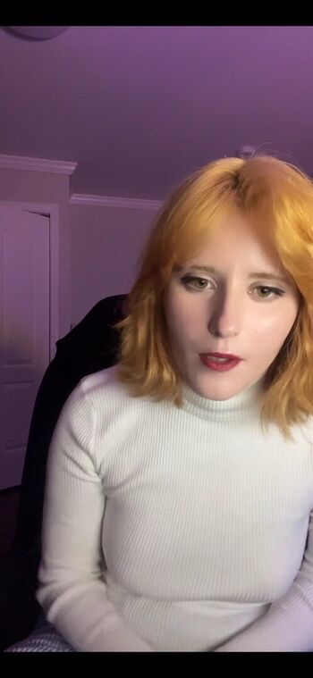 Full leaked Akutles private photo