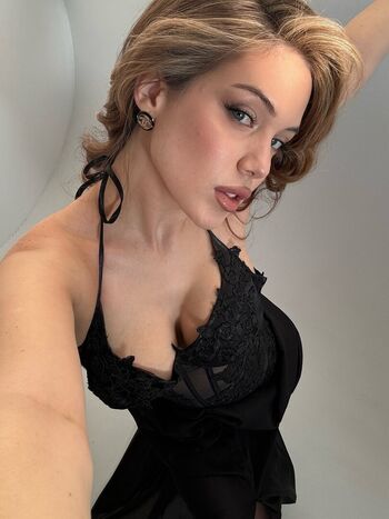 Full leaked Akyuliych private photo