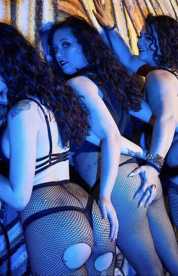 Full leaked Alabaster butt page private photo