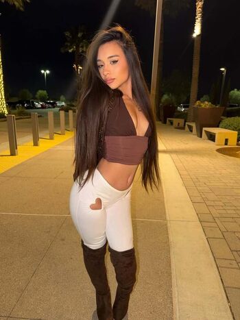Full leaked Alahnaly page private photo