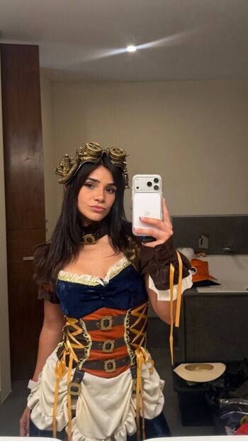 Full leaked Alanalarana private photo