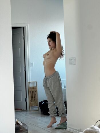 Full leaked Alanarose page private photo