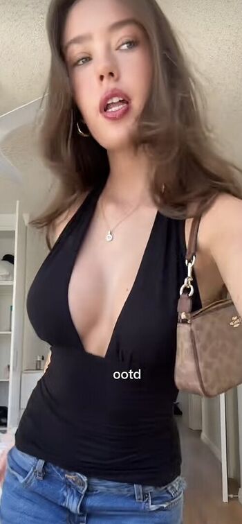 Full leaked Alanascott private photo