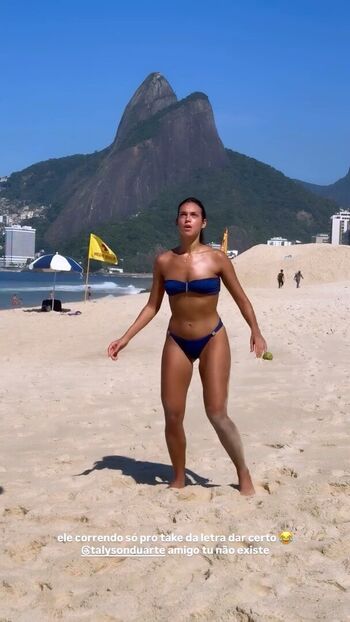 Full leaked Alane dias private photo