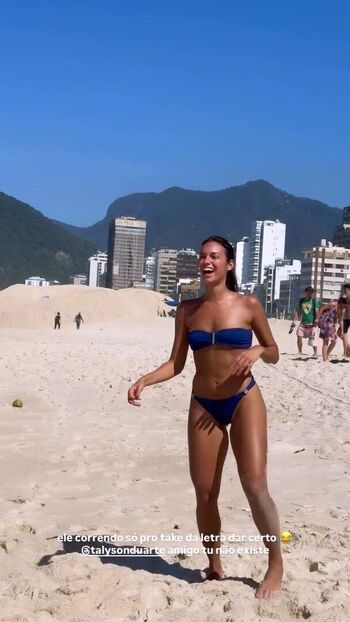 Full leaked Alane dias private photo