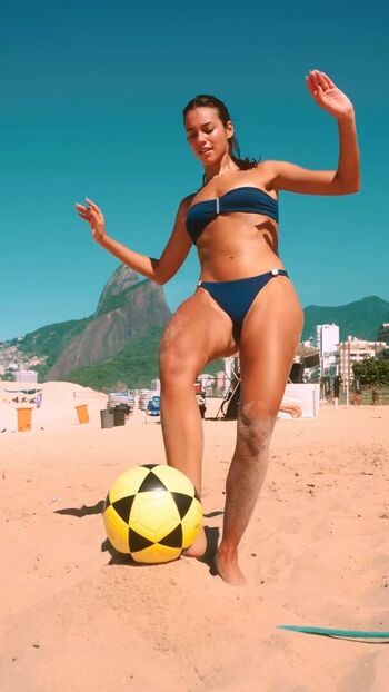 Full leaked Alane dias private photo