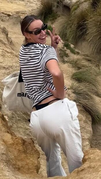 Full leaked Alanna smith private photo